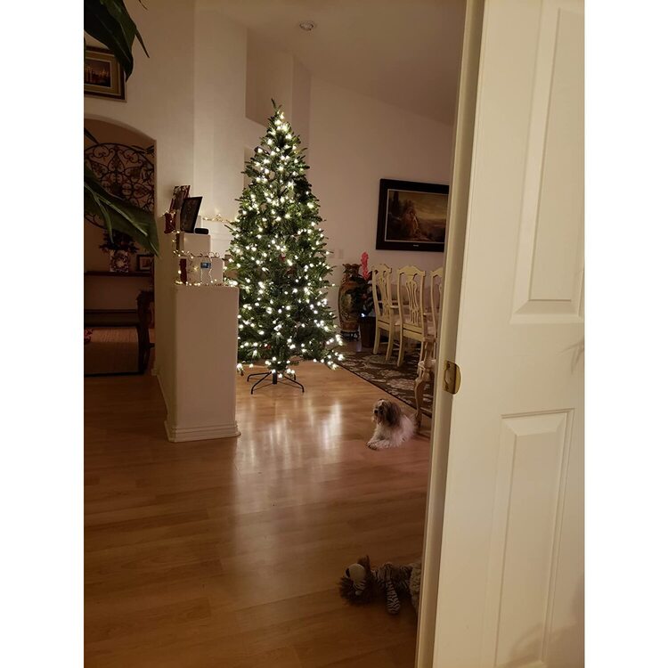 Naomi Home Pre-lit Christmas Tree - Traditional Artificial Christmas Tree - Image 5